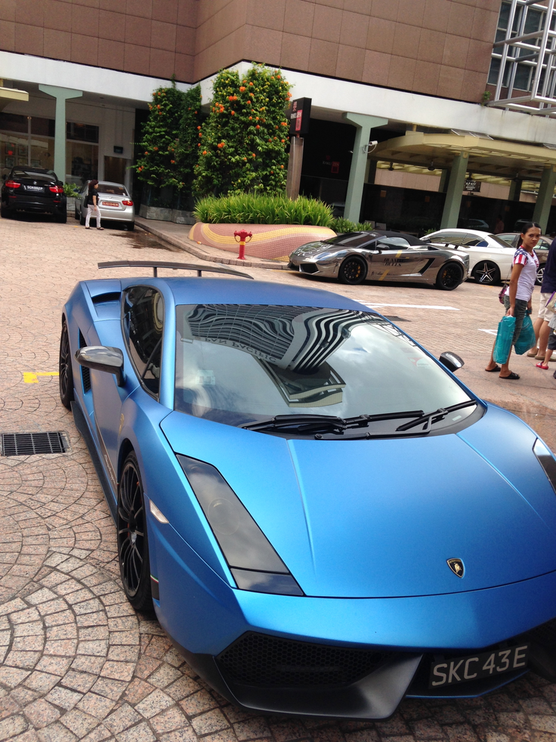 Illustration for article titled Philippines and Singapore car spotting